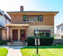 4437 N Cramer STREET #4439, Shorewood, WI 53211