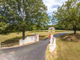 355 BEACON LIGHT DR, Eads, TN 38028