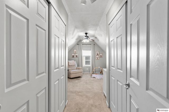 16313 Sherwood Avenue, Omaha, NE 68116