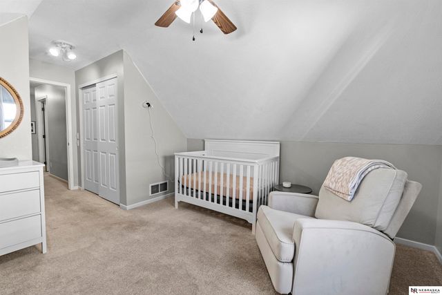 16313 Sherwood Avenue, Omaha, NE 68116