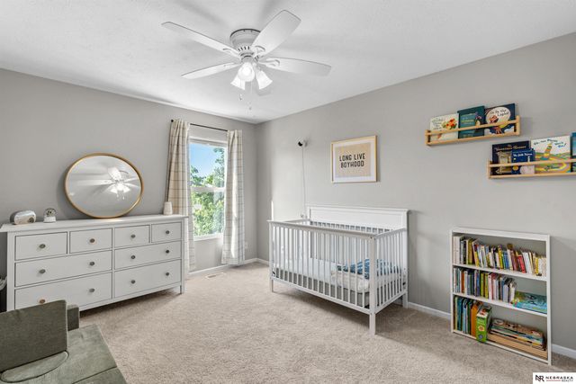 16313 Sherwood Avenue, Omaha, NE 68116