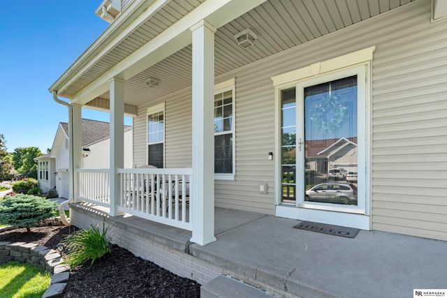 16313 Sherwood Avenue, Omaha, NE 68116