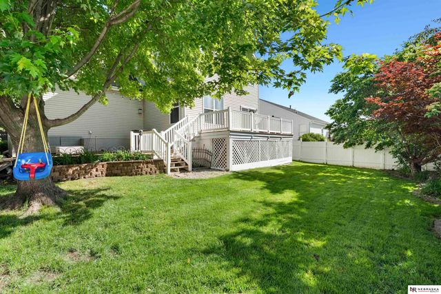 16313 Sherwood Avenue, Omaha, NE 68116