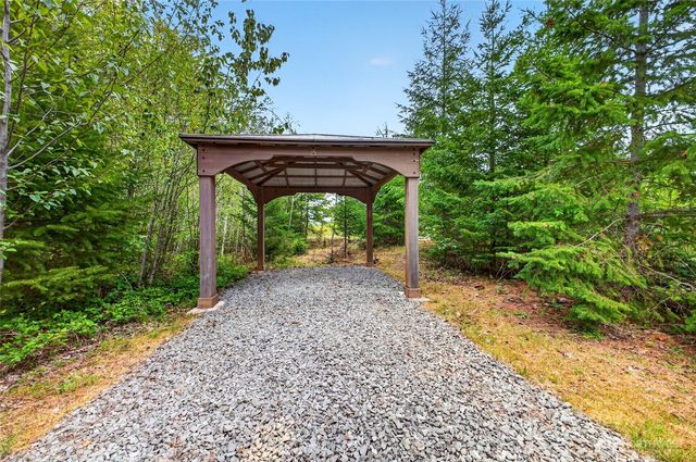 15521 Scott Turner Road E, Eatonville, WA 98328