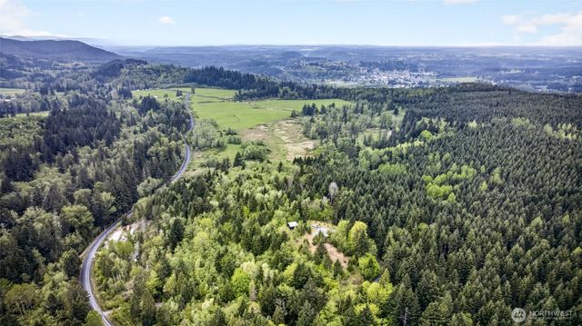 15521 Scott Turner Road E, Eatonville, WA 98328