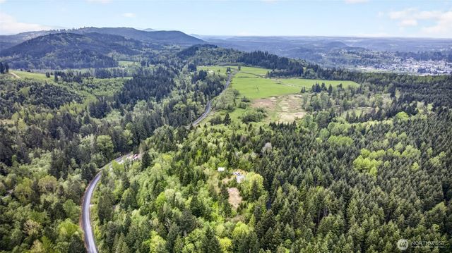 15521 Scott Turner Road E, Eatonville, WA 98328