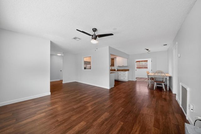 549 SE Marydale Terrace, Port St. Lucie, FL 34983