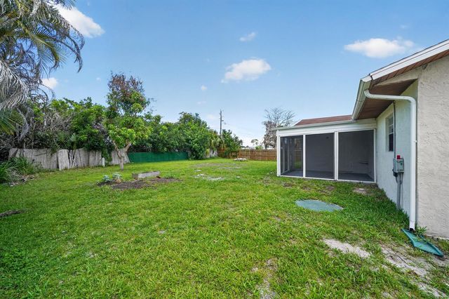 549 SE Marydale Terrace, Port St. Lucie, FL 34983