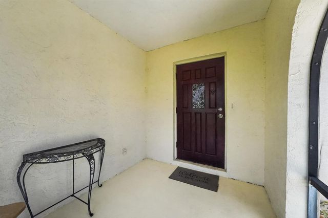 549 SE Marydale Terrace, Port St. Lucie, FL 34983