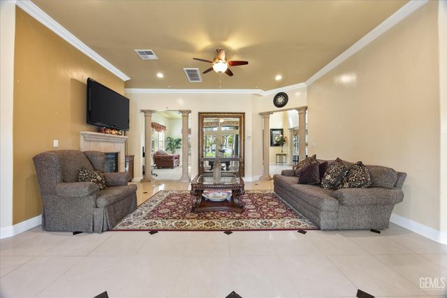 14854 Tribute Way, Bakersfield, CA 93314