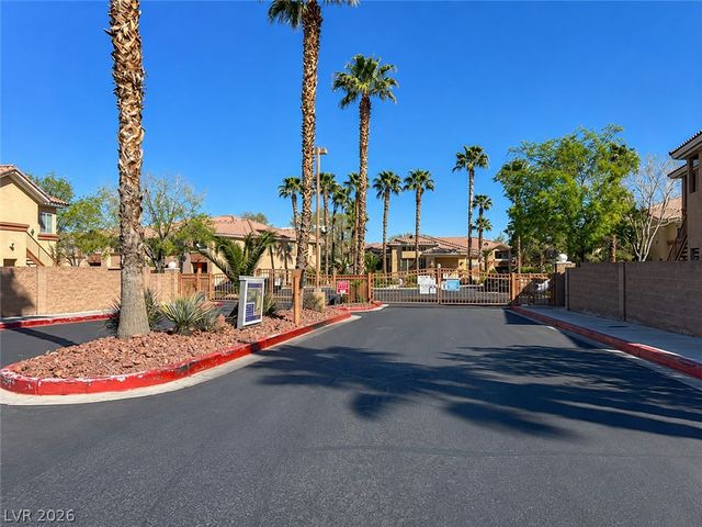 1050 East Cactus Avenue 2089, Las Vegas, NV 89183