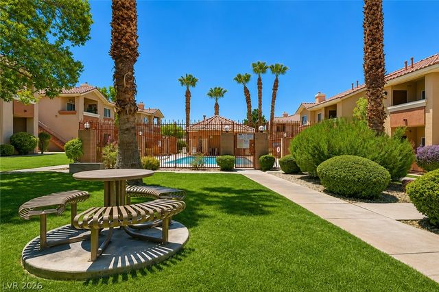 1050 East Cactus Avenue 2089, Las Vegas, NV 89183