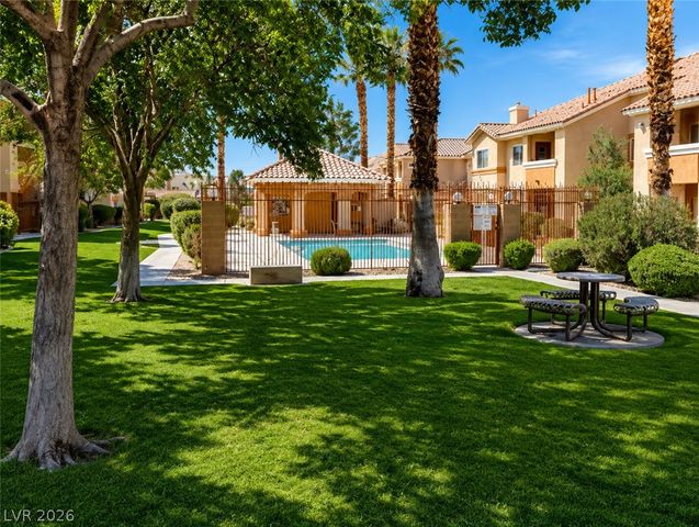 1050 East Cactus Avenue 2089, Las Vegas, NV 89183