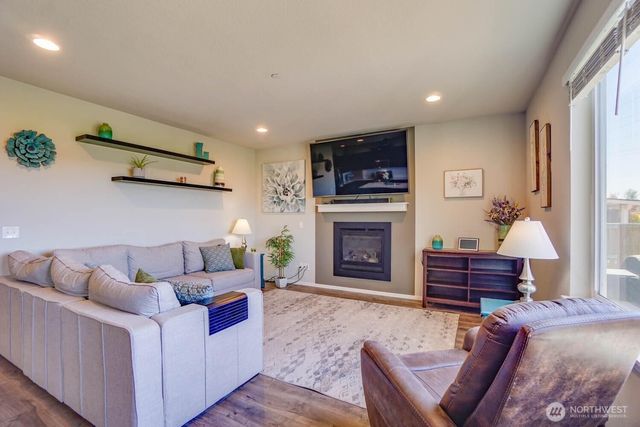 6967 N 94th Avenue, Camas, WA 98607