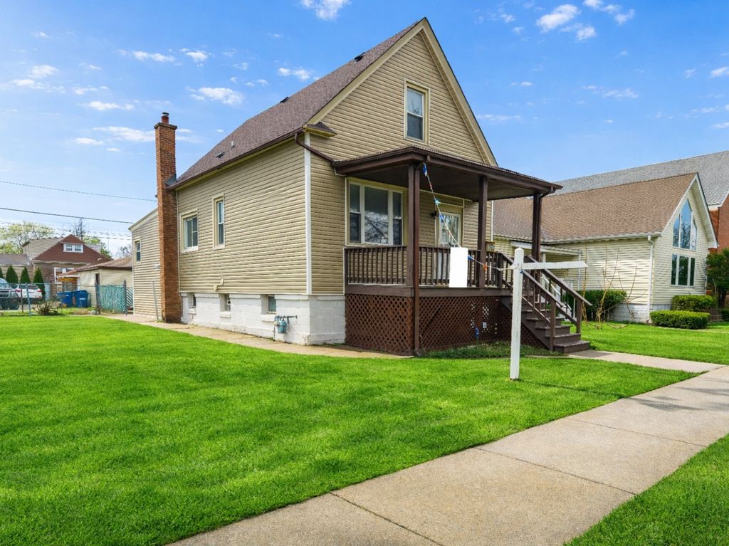 30 Washington Avenue, La Grange, IL 60525