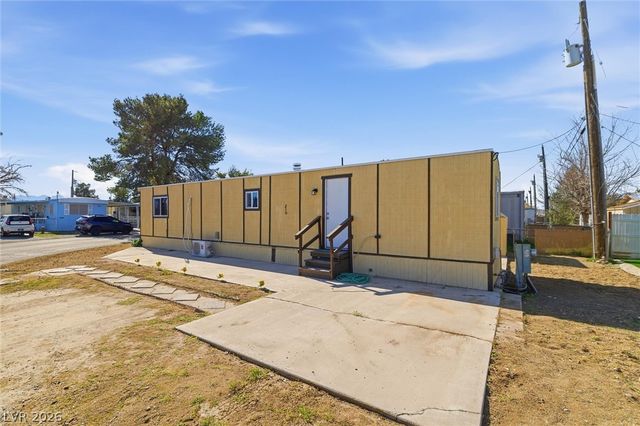 210 West Bonnie Claire Court, Pahrump, NV 89048