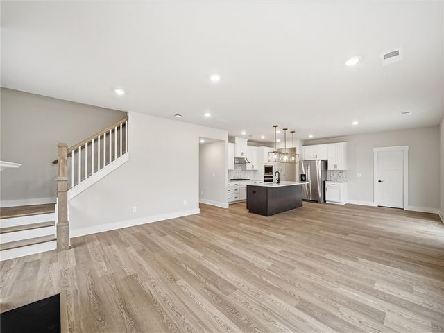 243 Abraham Way, Boiling Springs, SC 29316