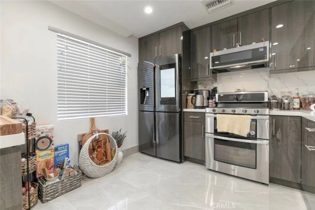 7901 Via Stefano, Burbank, CA 91504