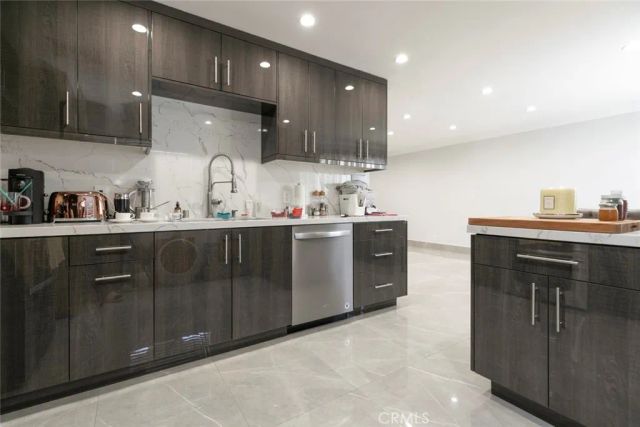 7901 Via Stefano, Burbank, CA 91504