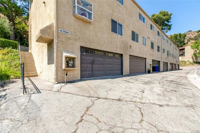 7901 Via Stefano, Burbank, CA 91504