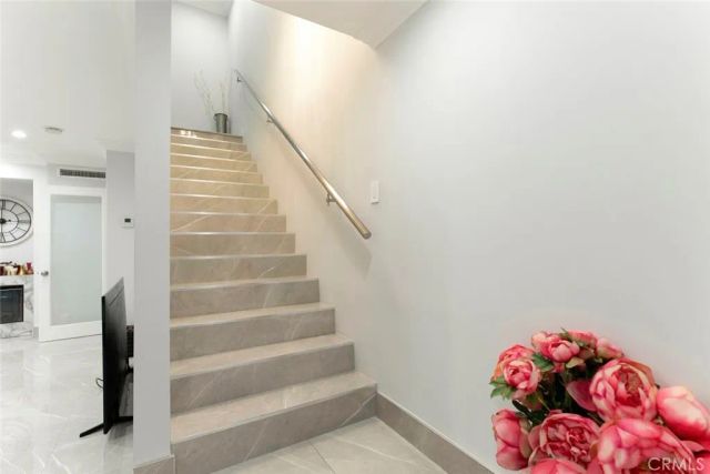 7901 Via Stefano, Burbank, CA 91504