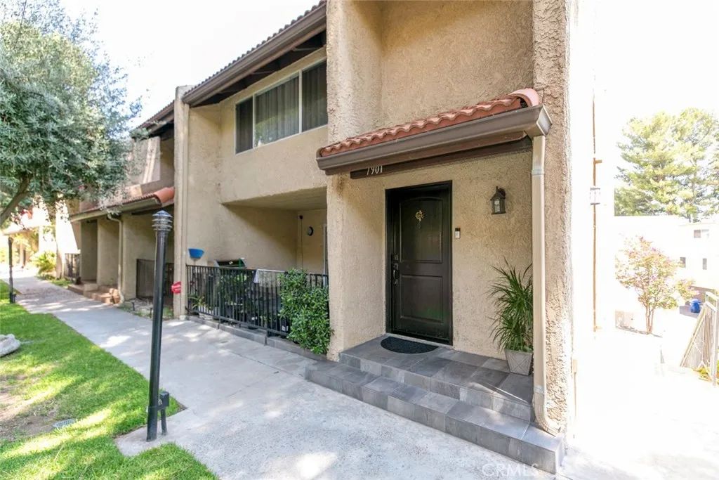 7901 Via Stefano, Burbank, CA 91504
