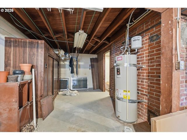 2451 Se SALMON St, Portland, OR 97214