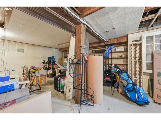 2451 Se SALMON St, Portland, OR 97214