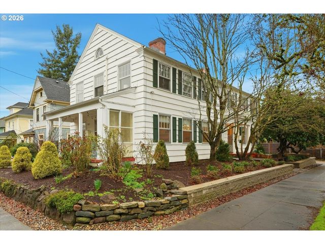 2451 Se SALMON St, Portland, OR 97214