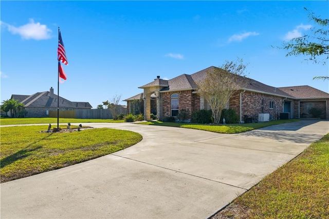 5425 Kitty Hawk Dr, Corpus Christi, TX 78414