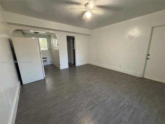 1843 Dewey St 104, Hollywood, FL 33020