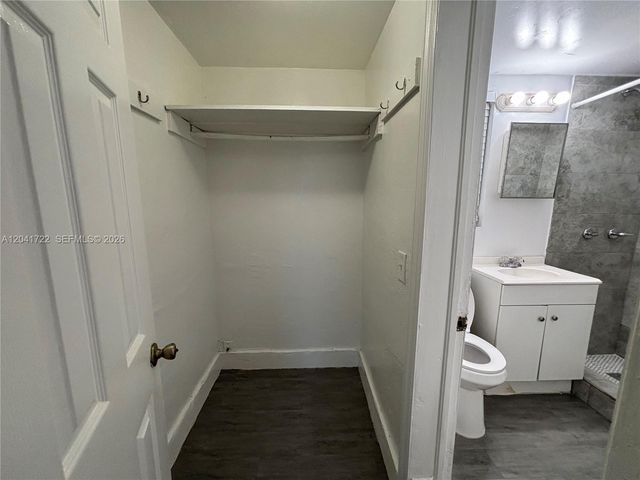 1843 Dewey St 104, Hollywood, FL 33020