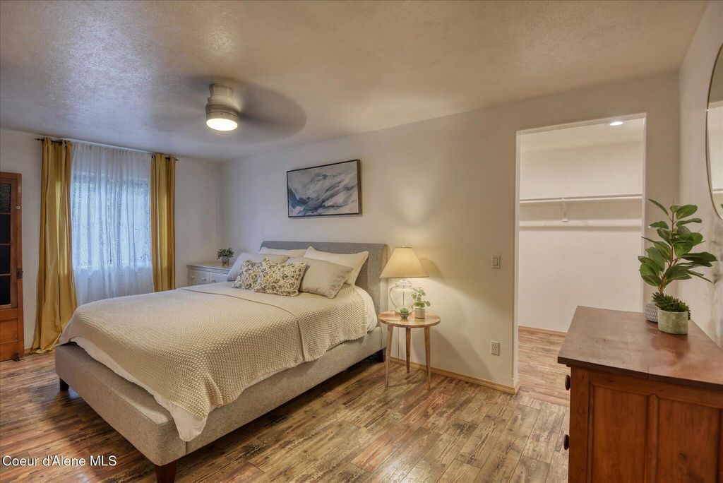 Address unavailable. photo 12