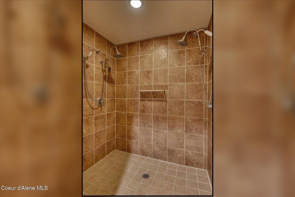 Address unavailable. photo 13