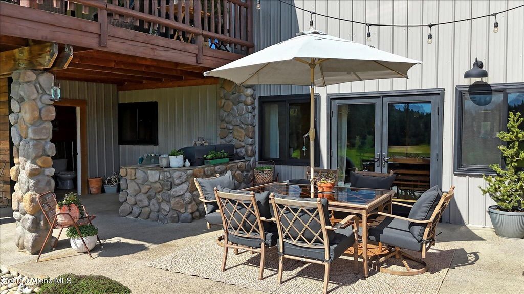 Address unavailable. photo 24