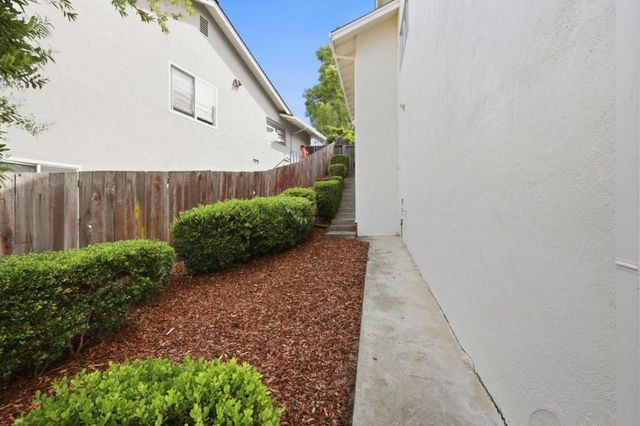3028 Greenoak Court, San Mateo, CA 94403