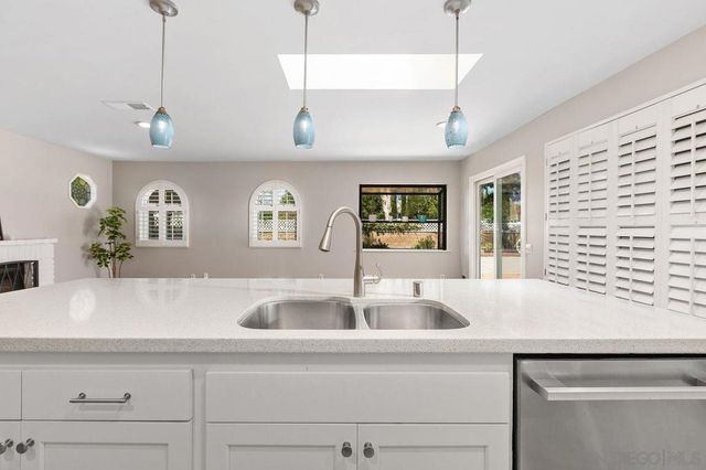 705 Sunningdale, Oceanside, CA 92057