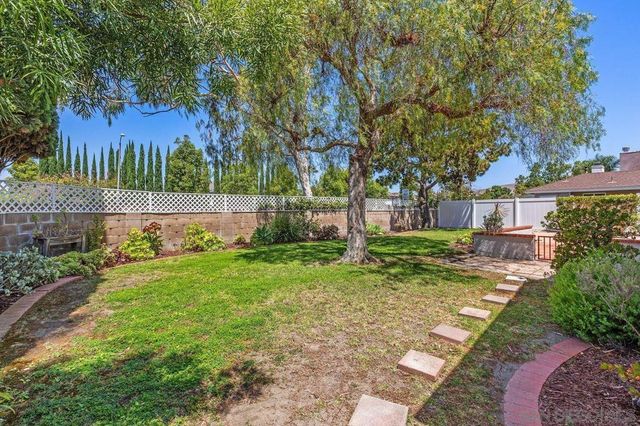 705 Sunningdale, Oceanside, CA 92057