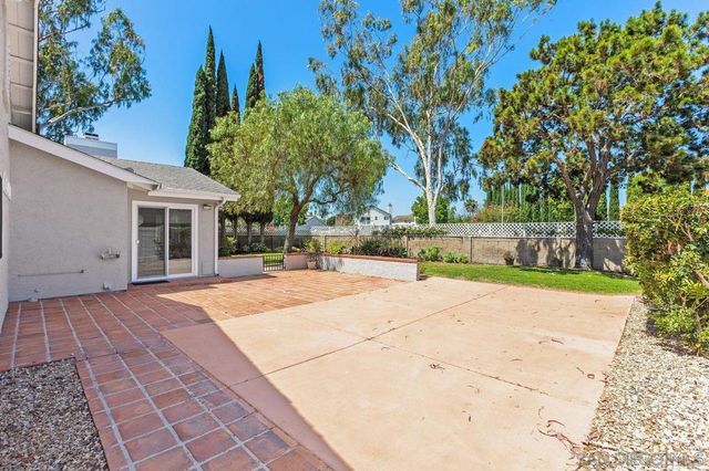 705 Sunningdale, Oceanside, CA 92057