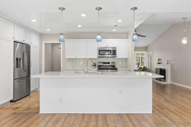 705 Sunningdale, Oceanside, CA 92057