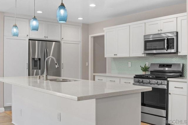705 Sunningdale, Oceanside, CA 92057