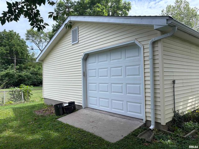 2405 EASTVIEW Drive, Springfield, IL 62702