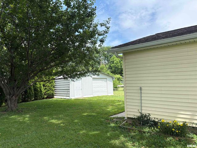 2405 EASTVIEW Drive, Springfield, IL 62702