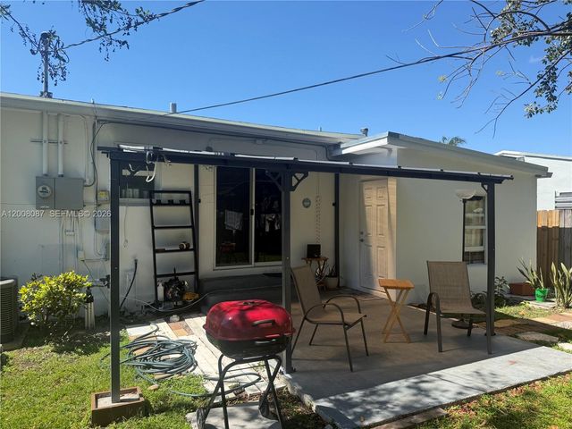 2323 Cleveland St, Hollywood, FL 33020