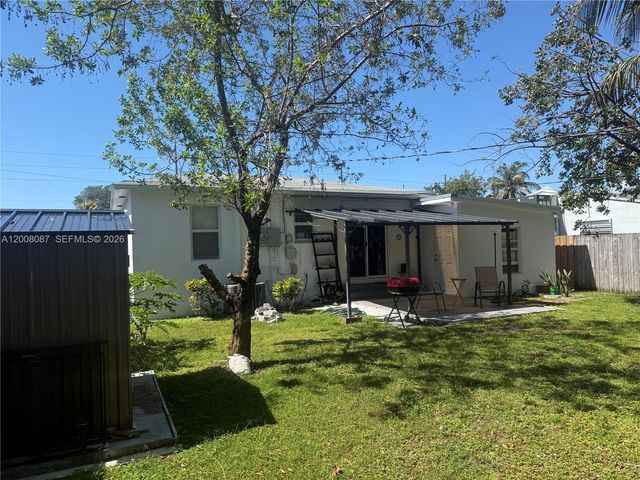 2323 Cleveland St, Hollywood, FL 33020