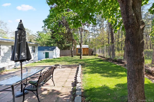 38 Forest Trail, Ridge, NY 11961