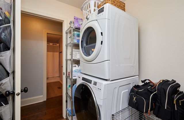 358 S 85th Street, West Des Moines, IA 50266