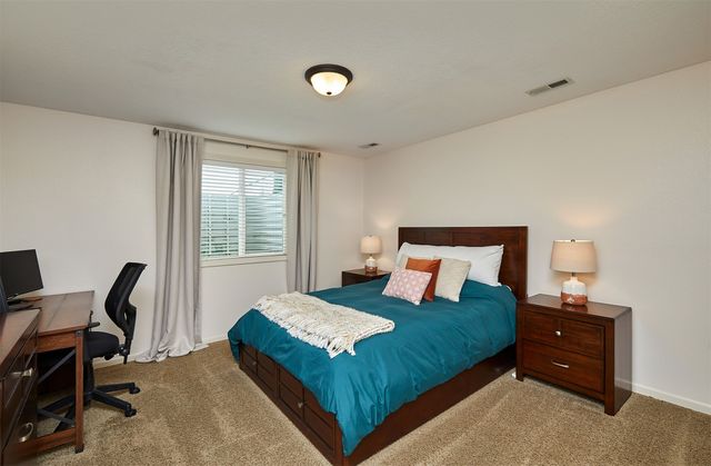 358 S 85th Street, West Des Moines, IA 50266