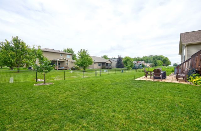 358 S 85th Street, West Des Moines, IA 50266