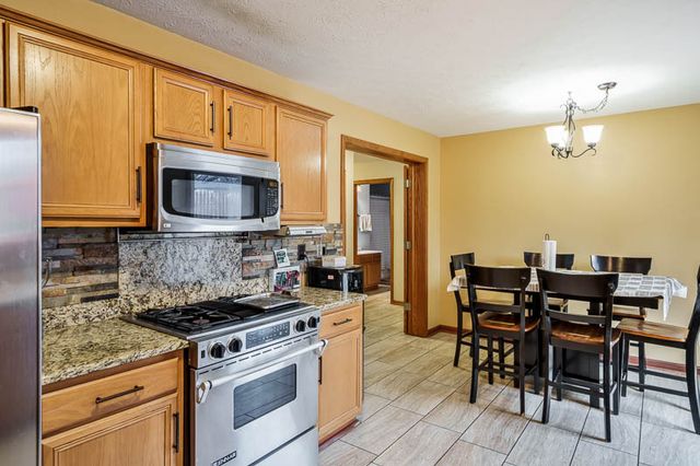 5094 Grand Cape Road, Rockford, IL 61109